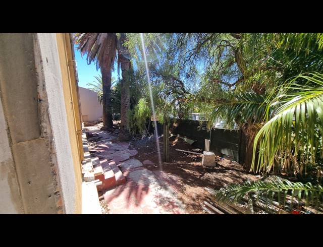 1,300M² APARTMENT BLOCK FOR SALE IN OBSERVATORY